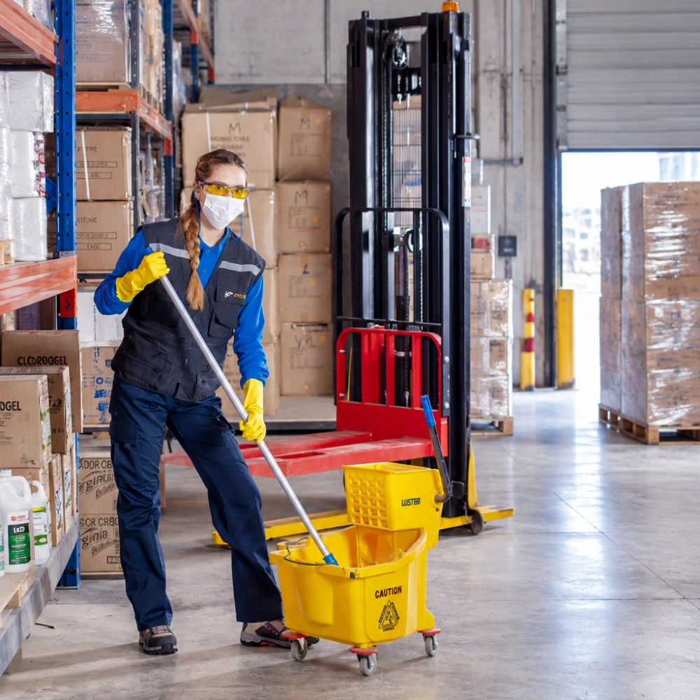 Warehouse Cleaning Picture (2)